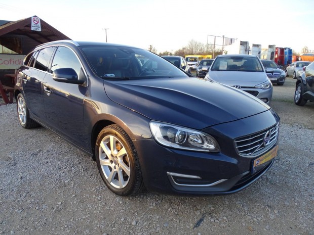 Volvo V60 2.0 D [D4] Momentum Geartronic Hitel!...